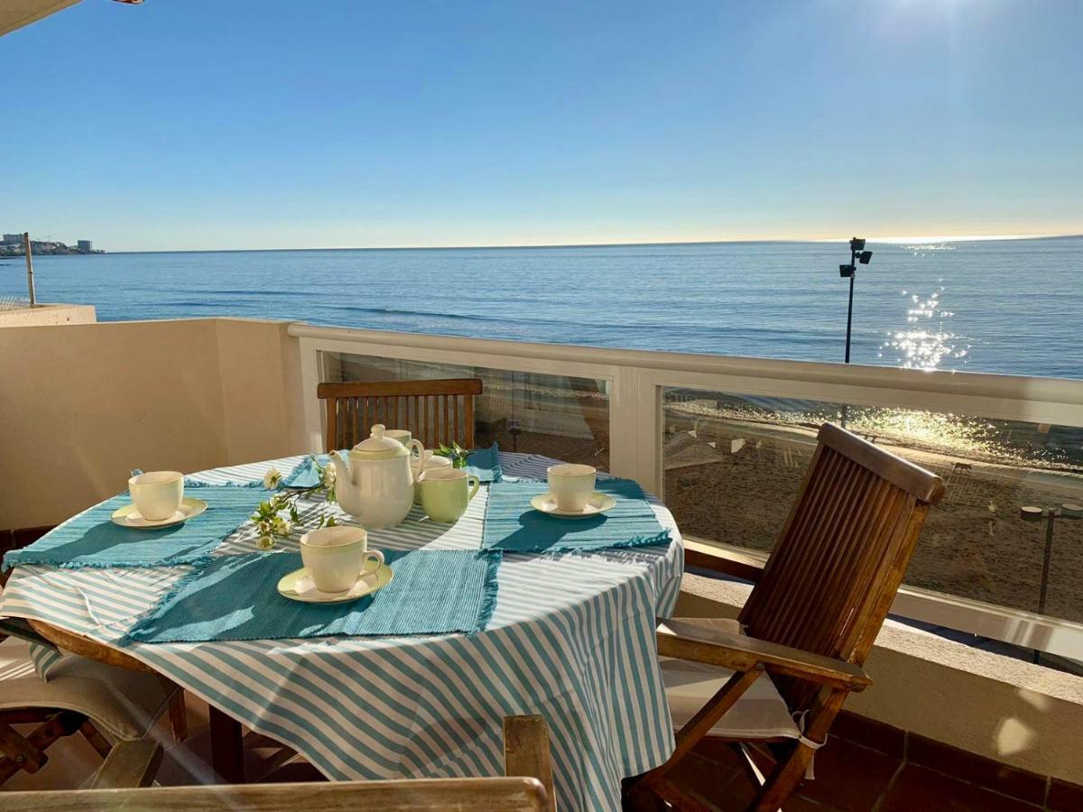 Espectacular 1ª Linea De Playa...Te Enamoraras!!! Apartment ฟูเอนฮิโรลา ภายนอก รูปภาพ
